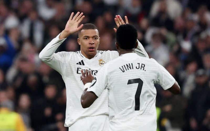 Mbappe tỏa sáng giữ lại 1 điểm cho Real Madrid