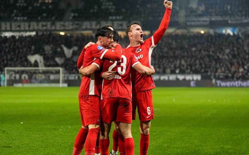 Nhận định hai đội Gent vs AZ Alkmaar
